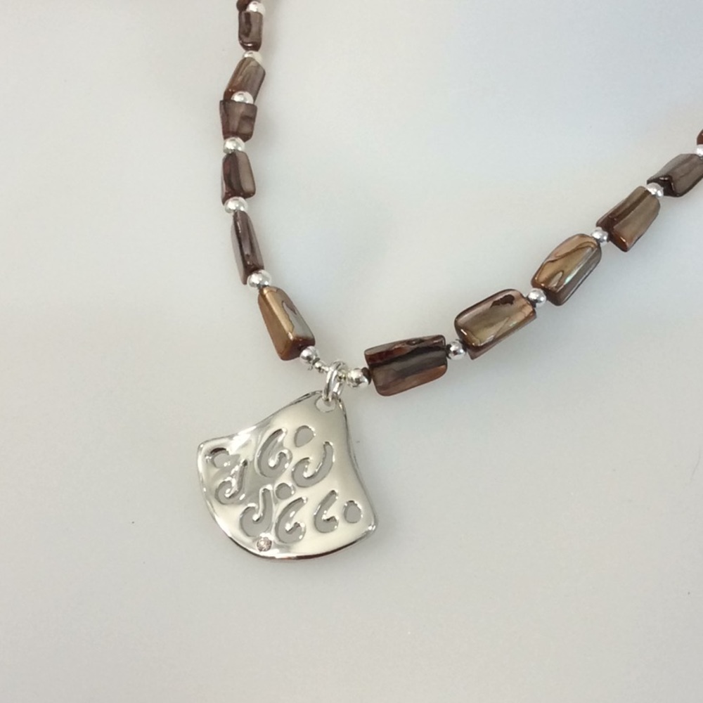 Brown mop shells silver necklace new